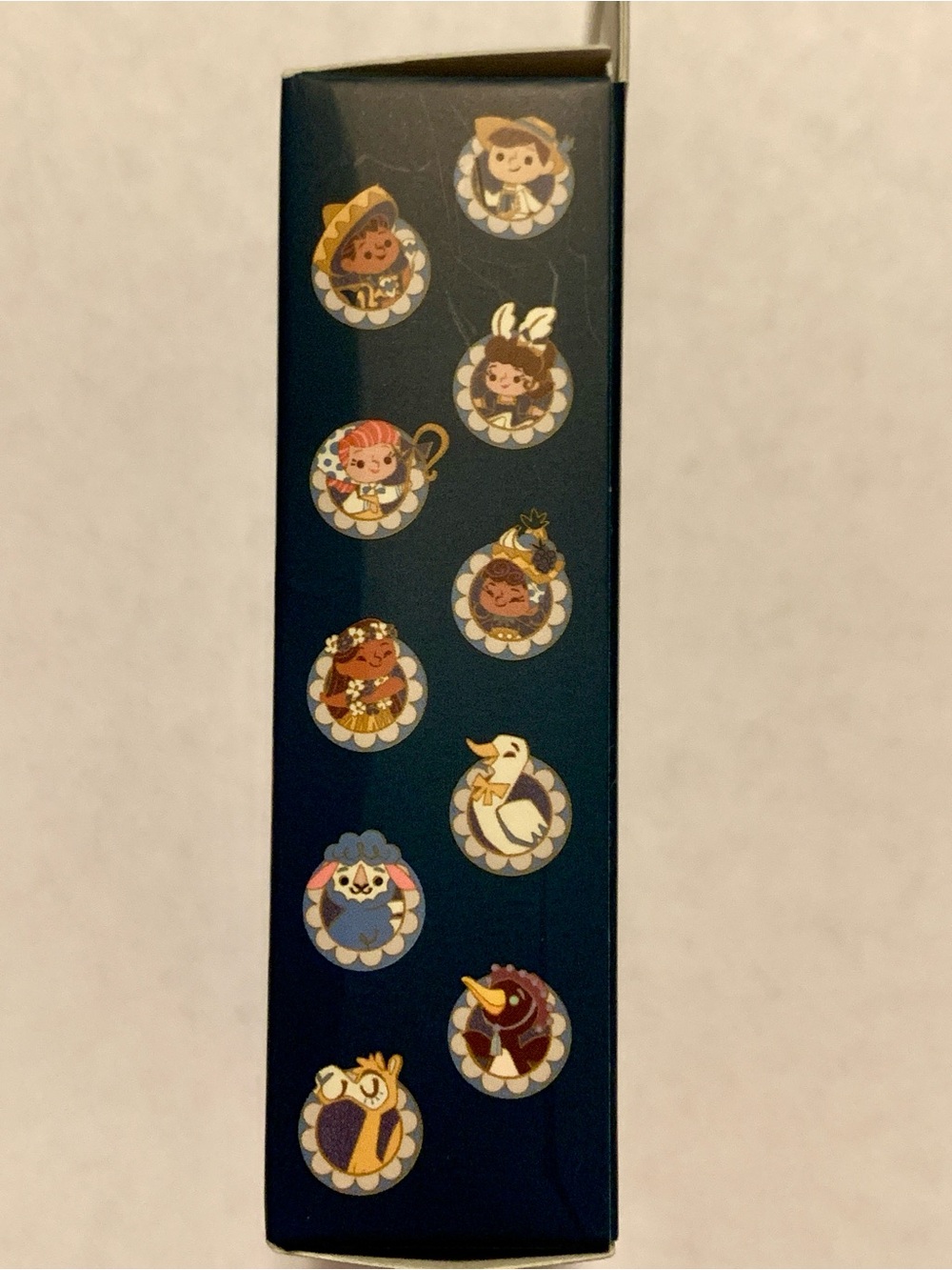 It’s a Small World 60th Anniversary Mystery Pins-Penguin - Picture 2 of 4